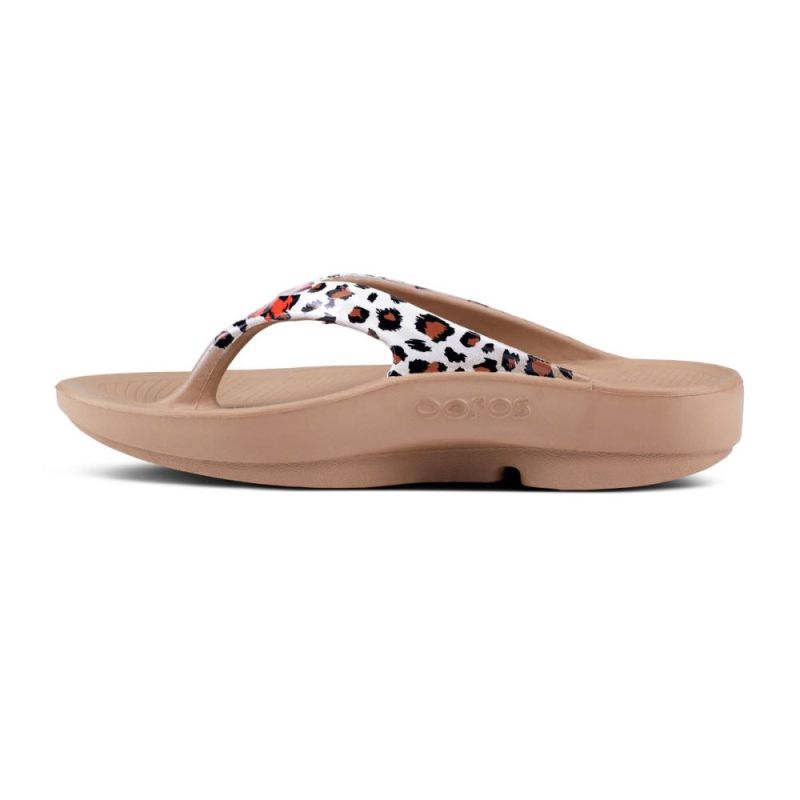 Oofos Women's OOlala Limited Sandal - Leopard Flora B1h9SqDL