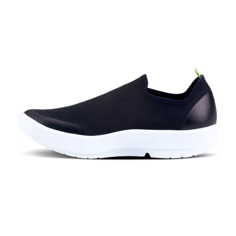 Oofos Women's OOmg eeZee Low Shoe - White Black Wpn9wG9p