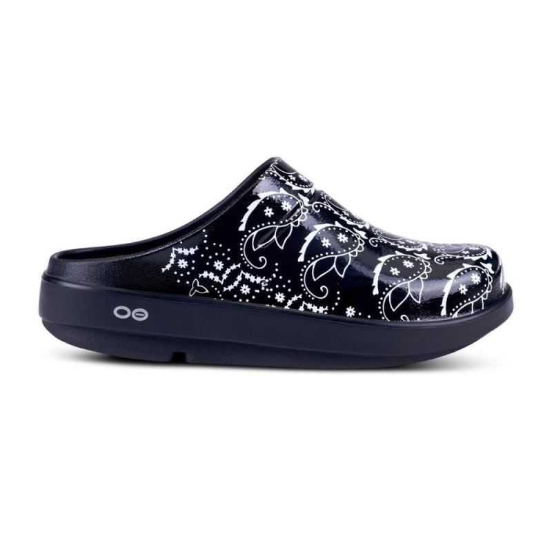 Oofos Women's OOcloog Limited Edition Clog - Black Bandana NIPOpzGZ
