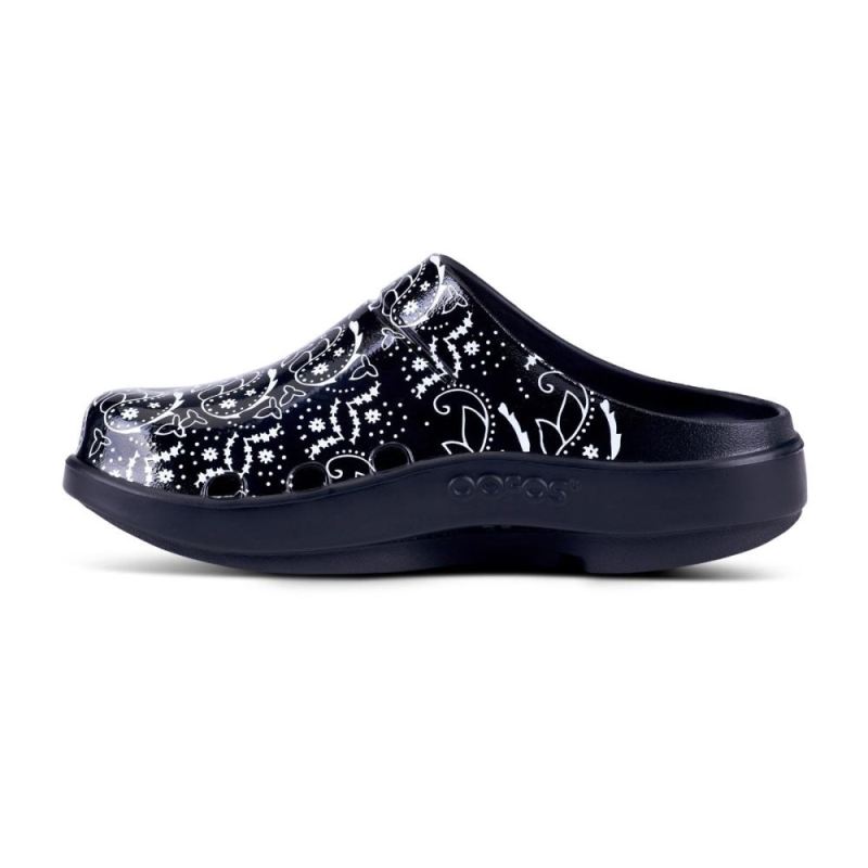 Oofos Women's OOcloog Limited Edition Clog - Black Bandana NIPOpzGZ