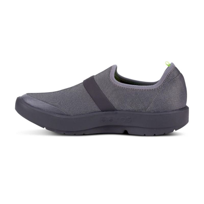Oofos Women's OOmg Fibre Low Shoe - Black Gray jhAlYbMk