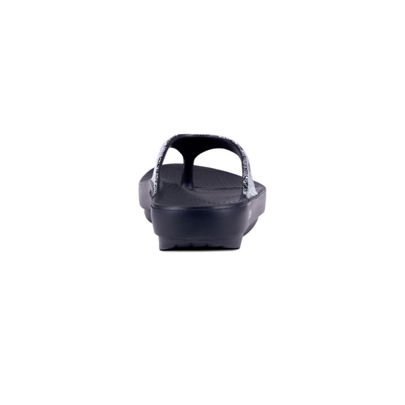 Oofos Women's OOlala Limited Sandal - Black Bandana LcVzqHYz