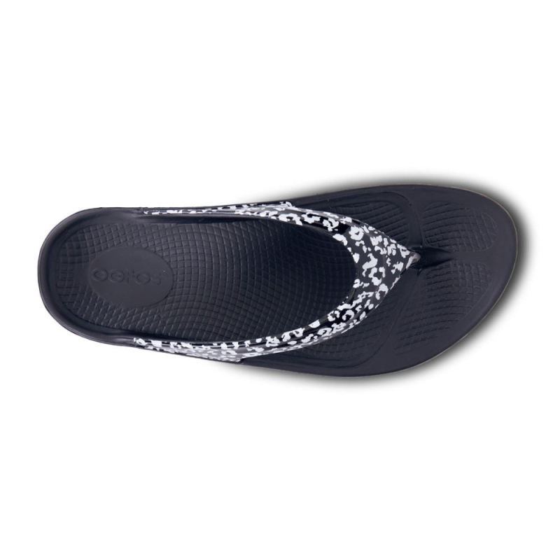Oofos Women's OOlala Limited Sandal - Black & White Leopard EogRP89H