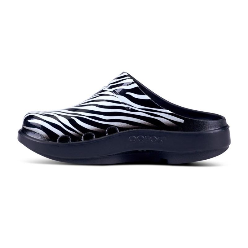 Oofos Women's OOcloog Limited Edition Clog - Zebra 9qXvmCNt