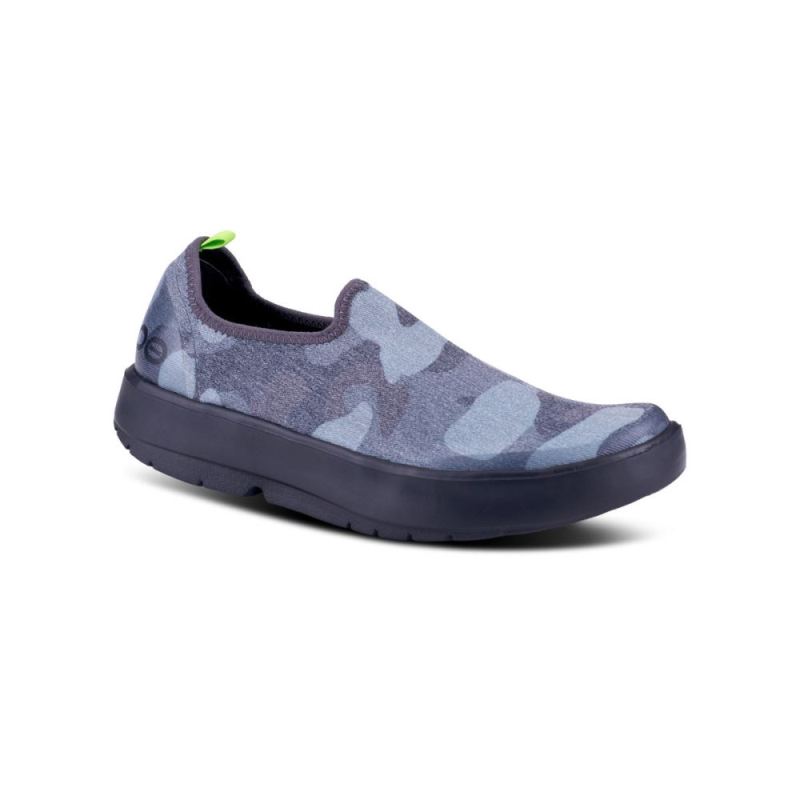 Oofos Women's OOmg eeZee Low Shoe - Black Camo