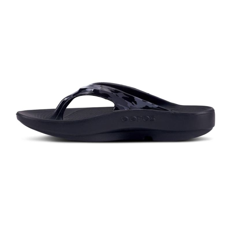 Oofos Women's OOlala Limited Sandal - Black Camo V066tWCD