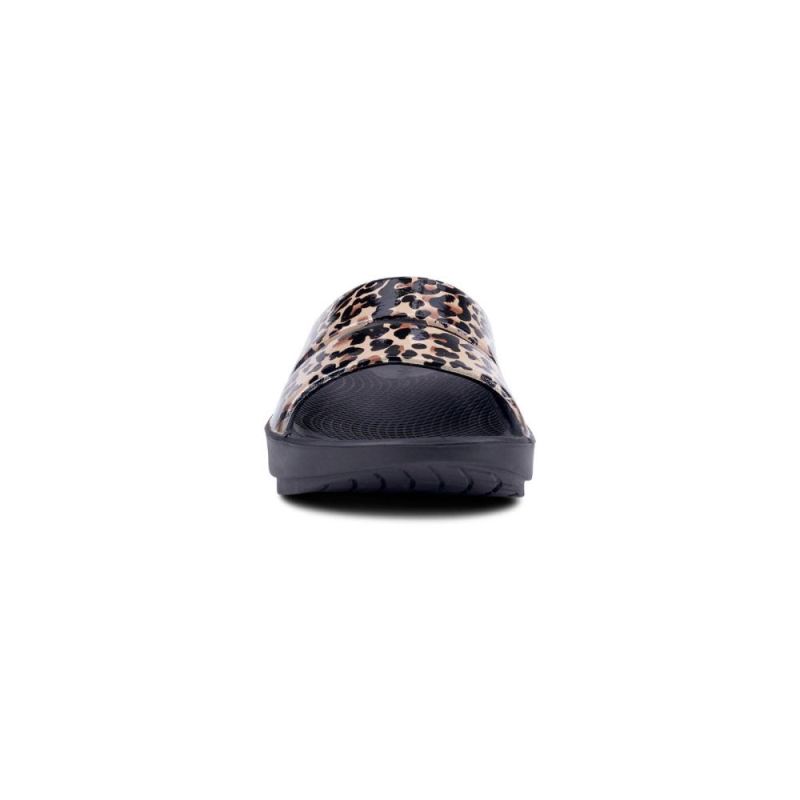 Oofos Women's OOahh Luxe Slide Sandal - Leopard AK11krTH