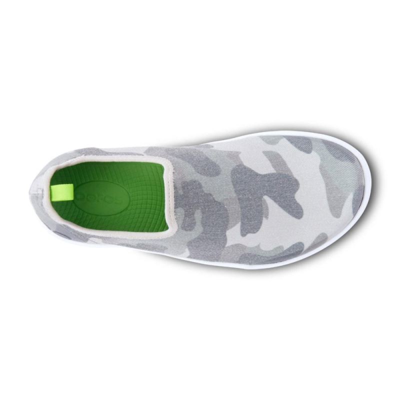 Oofos Women's OOmg eeZee Low Shoe - Green Camo E2BAzV07