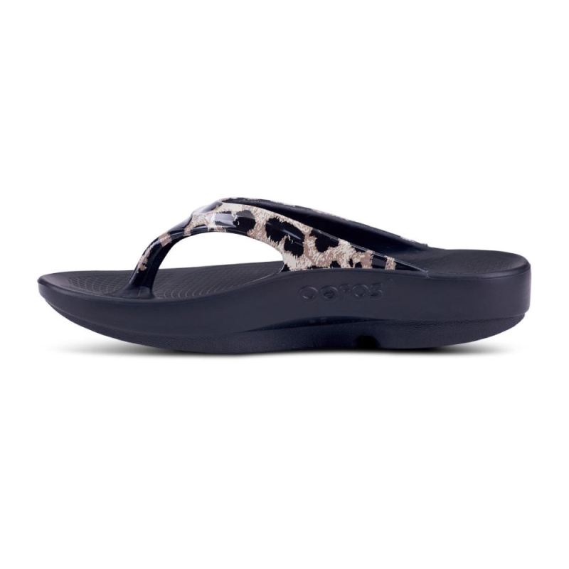Oofos Women's OOlala Limited Sandal - Cheetah iBtyihi0