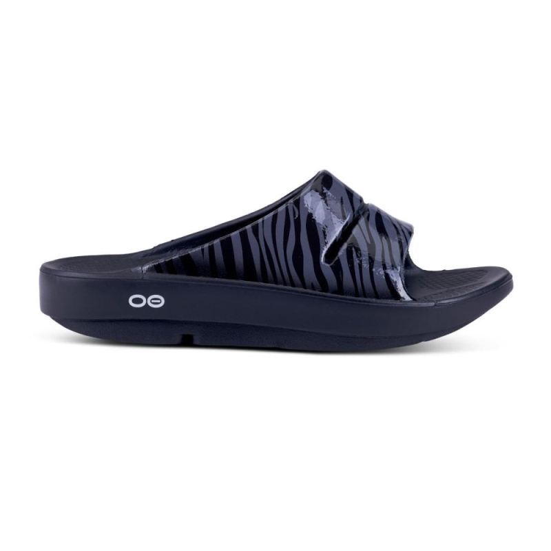 Oofos Women's OOahh Luxe Slide Sandal - Gray Zebra stzg82wK