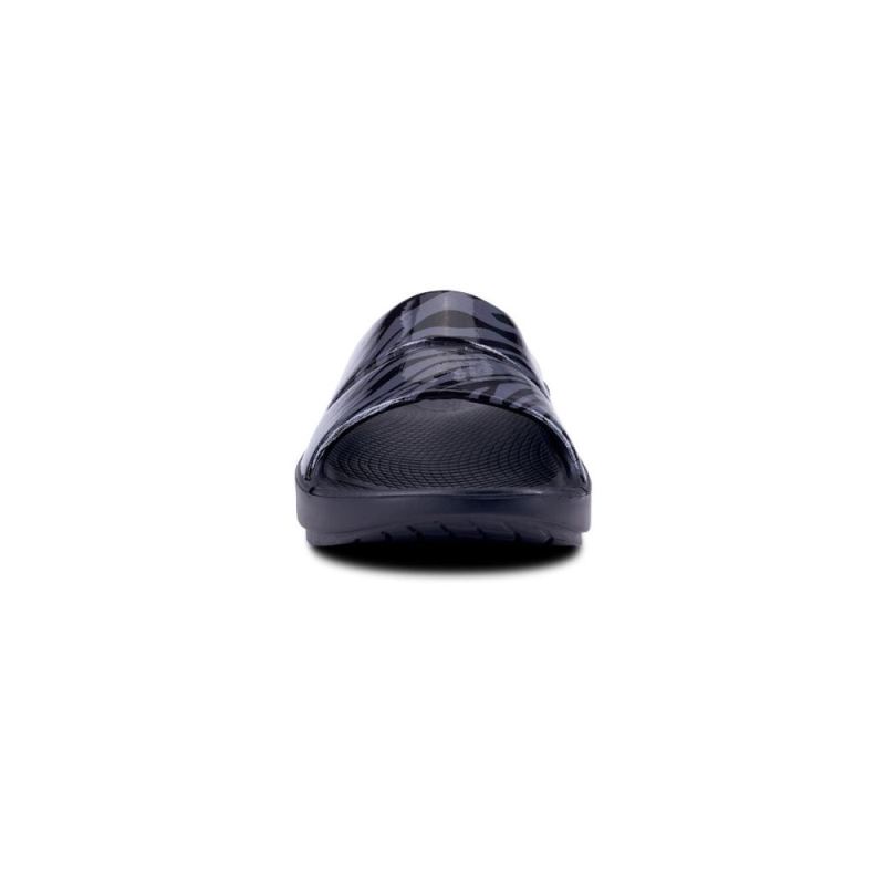 Oofos Women's OOahh Luxe Slide Sandal - Gray Zebra stzg82wK