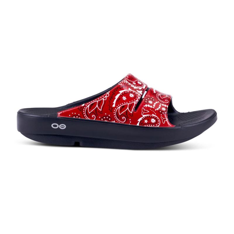 Oofos Women's OOahh Luxe Slide Sandal - Red Bandana 8NMT25D7