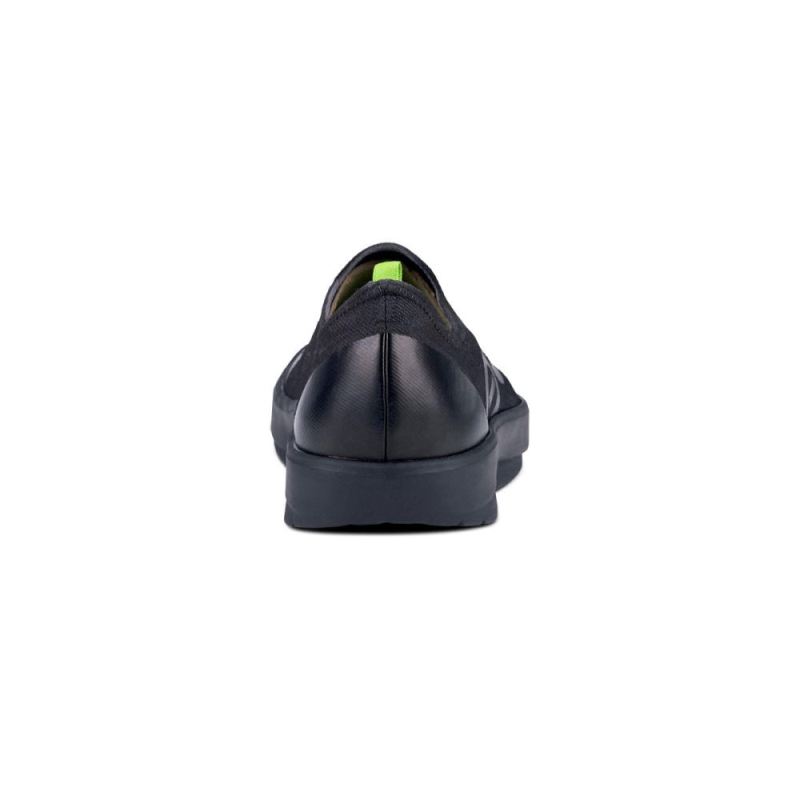 Oofos Men's OOmg eeZee Low Shoe - Black LSI8BXDI