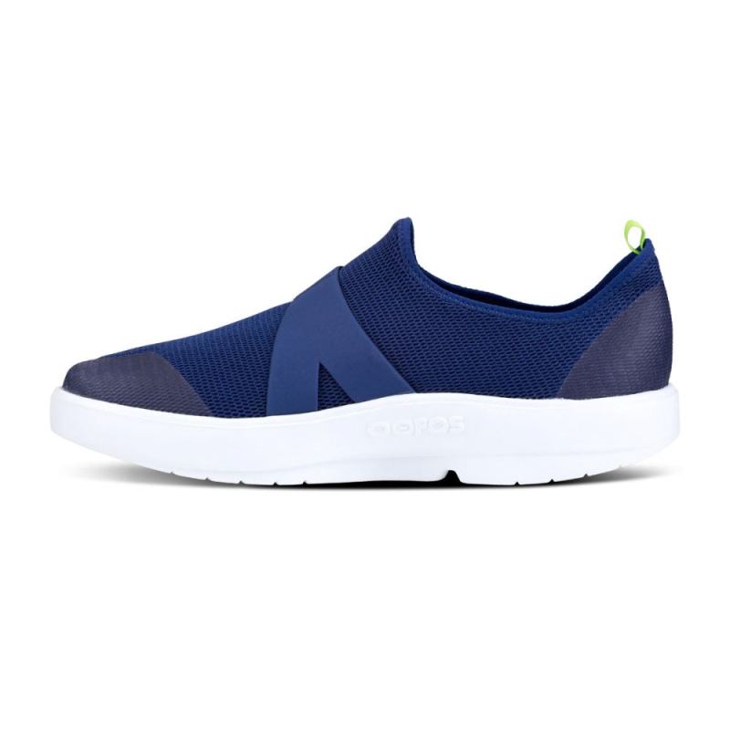 Oofos Men's OOmg Low Shoe - White & Navy xbLuJSfx