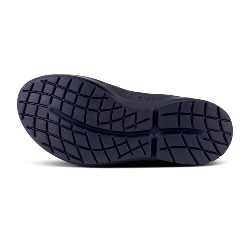 Oofos Women's OOmg eeZee Low Shoe - Cheetah FQDCHCGL