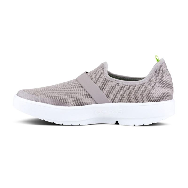 Oofos Women's OOmg Low Shoe - White Gray EyIa2P5v