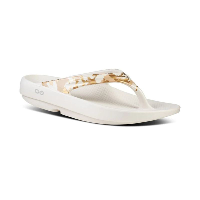 OOFOS WOMEN'S OOLALA LIMITED SANDAL - SAHARA GOLD