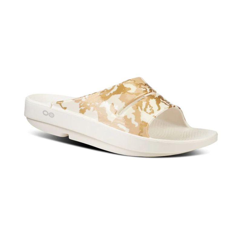 OOFOS WOMEN'S OOAHH LIMITED SLIDE SANDAL - SAHARA GOLD